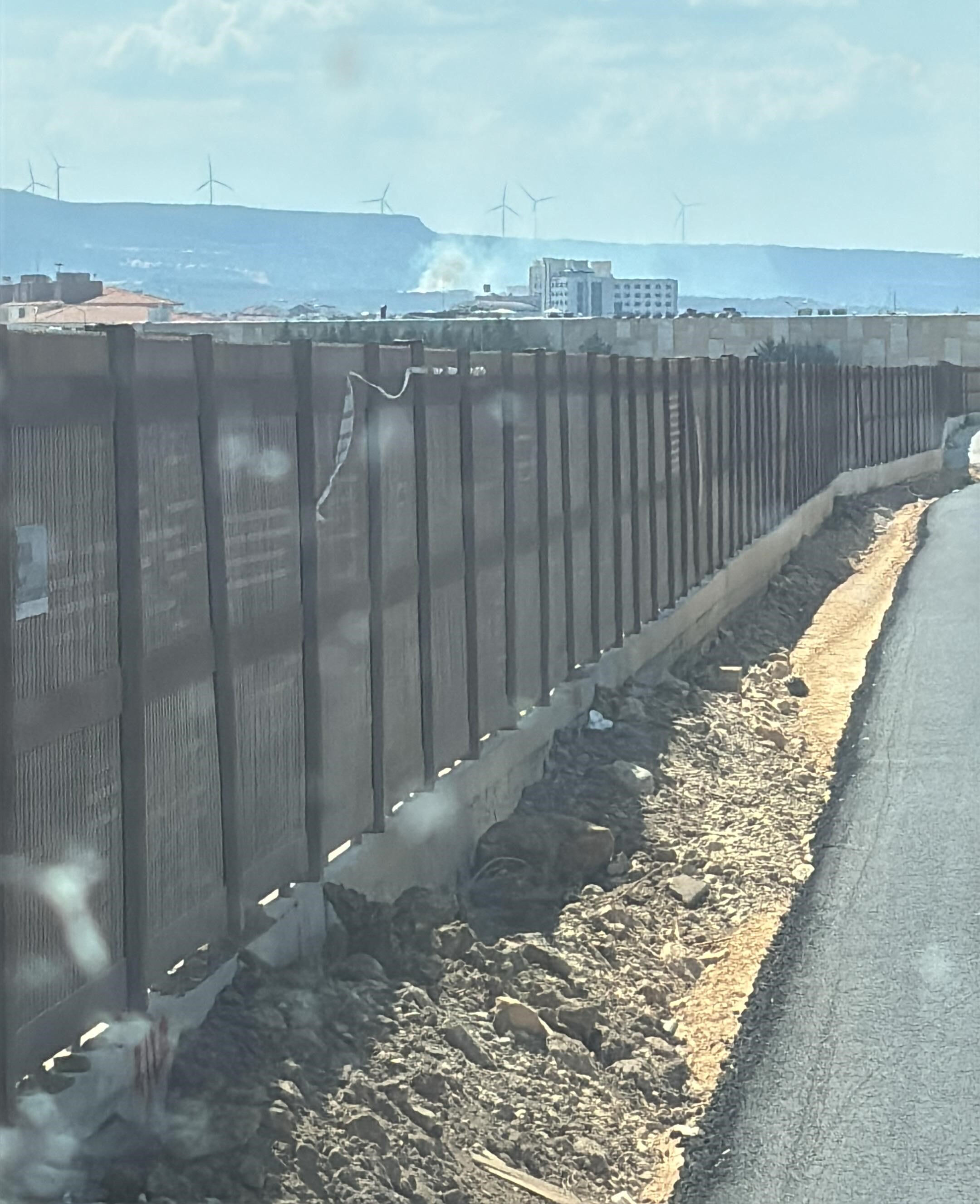 Çanakkale Çınarlı alevlere teslim oldu! 2 okul tahliye edildi Çanakkale Çınarlı alevlere teslim oldu! 2 okul tahliye edildi - 2. Resim