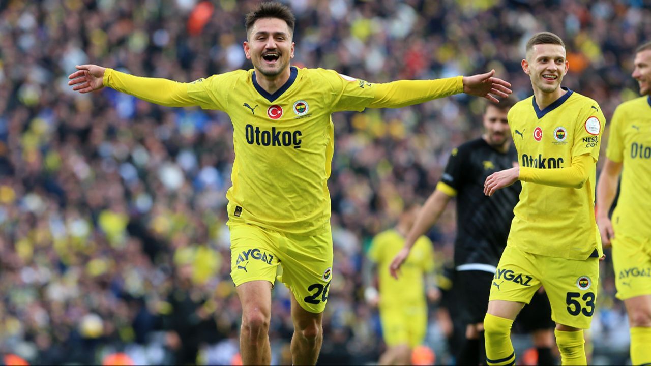 Cengiz Ünder resmen Beşiktaş'ta! İşte sözleşmenin detayları Cengiz Ünder resmen Beşiktaş'ta! İşte sözleşmenin detayları