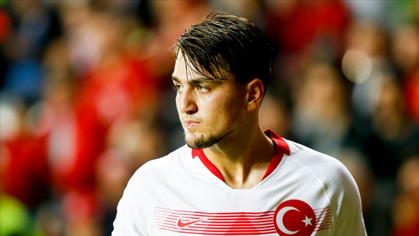 Cengiz Ünder resmen Beşiktaş'ta! İşte sözleşmenin detayları Cengiz Ünder Fenerbahçe ile anlaşmaya vardı - 1. Resim