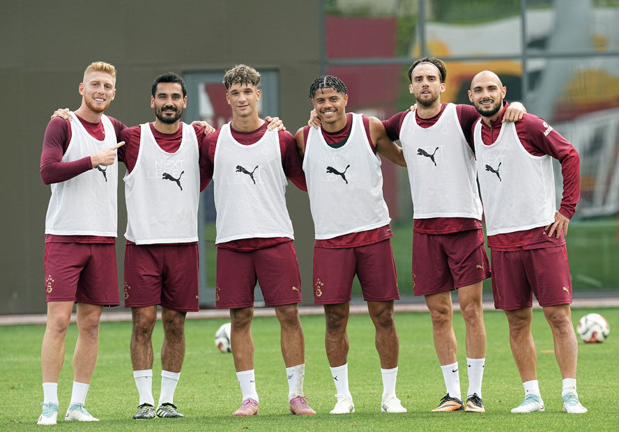Galatasaray'da İlkay Gündoğan hayran bıraktı, formaya göz kırptı: O isim kulübeye çekilecek Galatasaray'da İlkay Gündoğan hayran bıraktı, formaya göz kırptı - 1. Resim