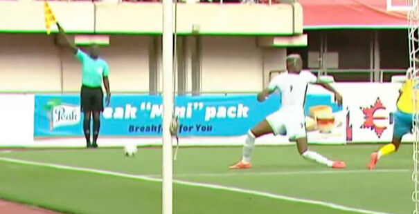 Galatasaray'da Victor Osimhen alarmı: Sakatlık durumu belli oldu Galatasaray'da Victor Osimhen alarmı: Sakatlık durumu belli oldu - 1. Resim