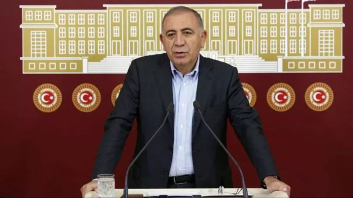 Gürsel Tekin milletvekili mi? İşte CHP'li Gürsel Tekin'in hayatı Gürsel Tekin milletvekili mi? İşte CHP'li Gürsel Tekin'in hayatı - 4. Resim