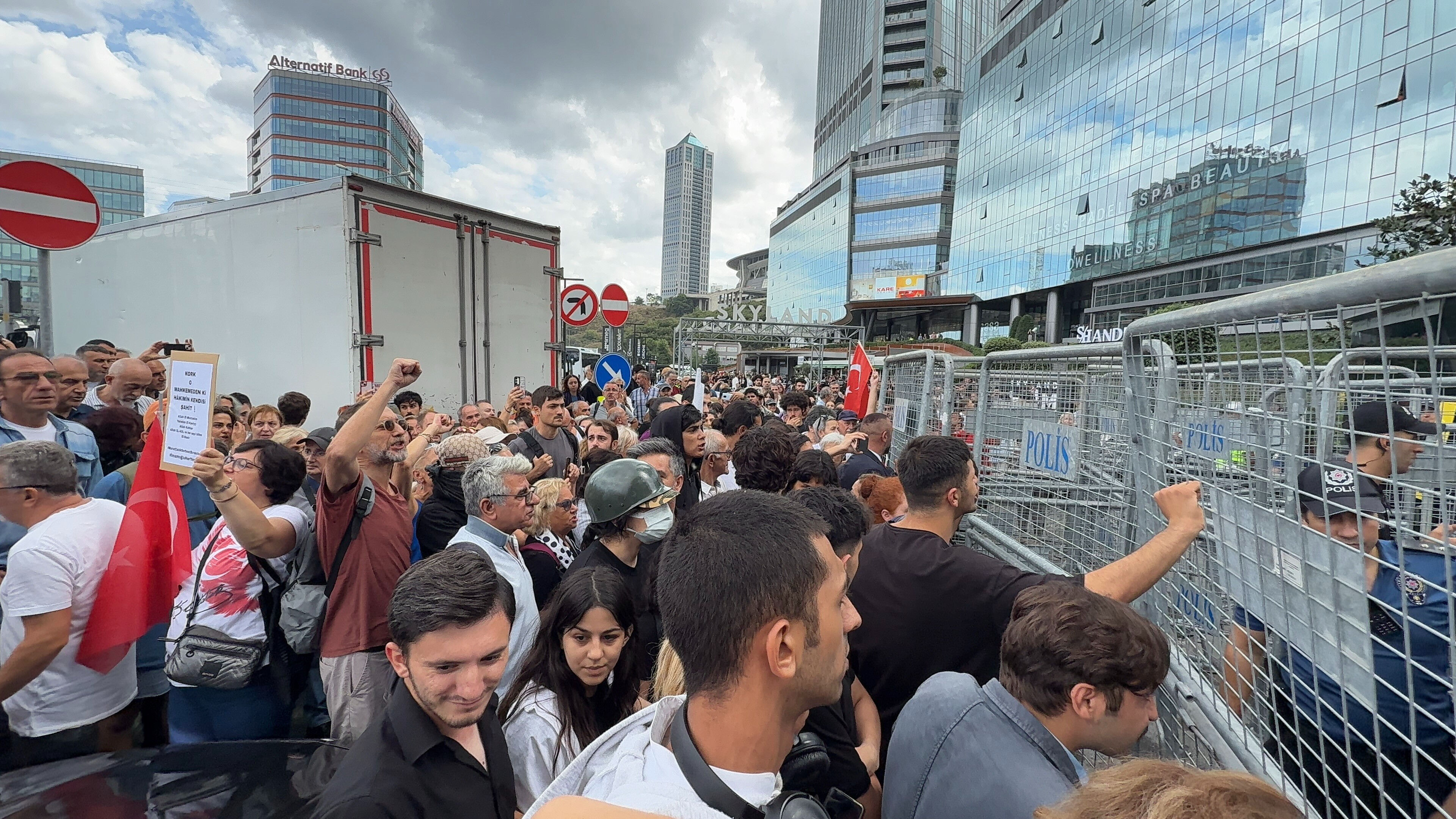 Gürsel Tekin TGRT Haber'e konuştu!  Gürsel Tekin TGRT Haber'e konuştu!