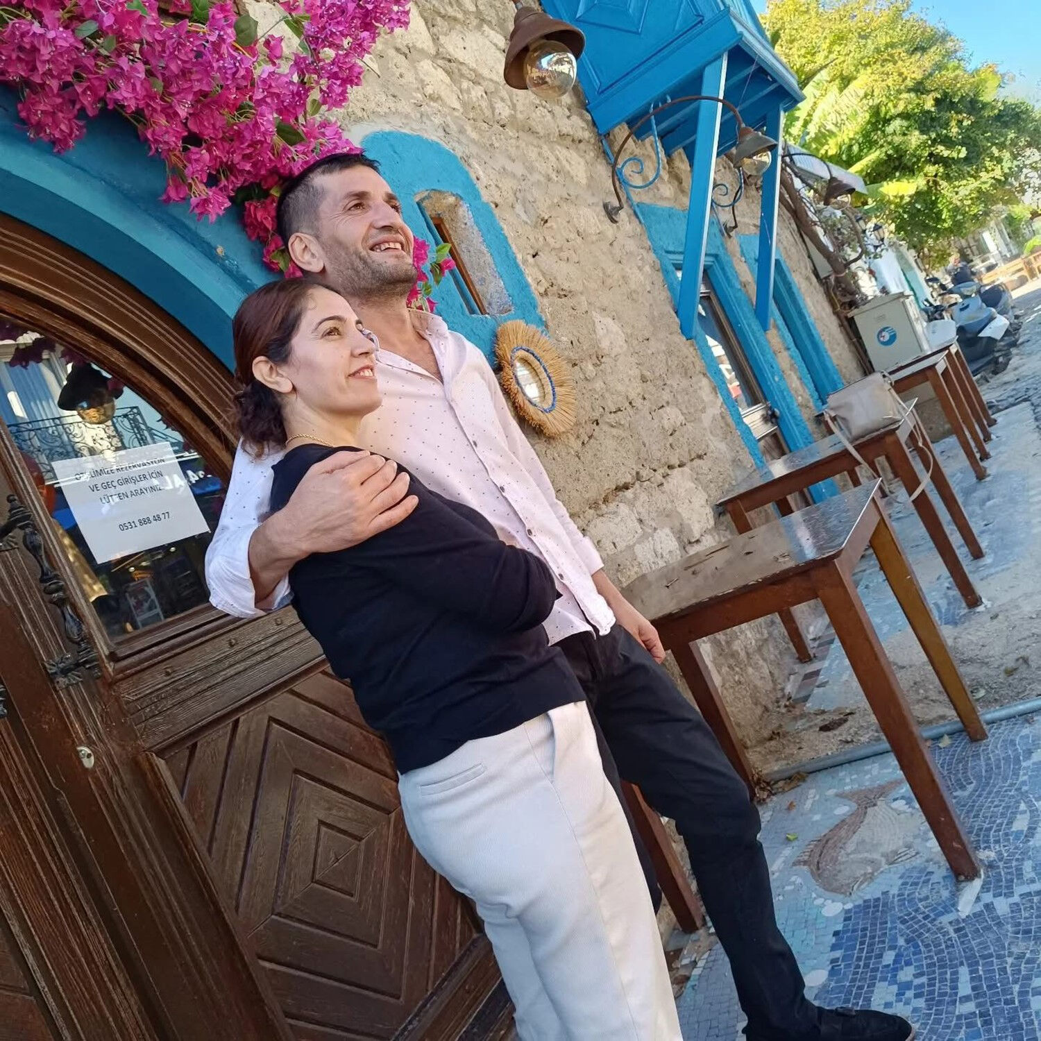 Kahreden kaza! Kamyonet, lastik değiştiren çifti hayattan kopardı Kahreden kaza! Kamyonet, lastik değiştiren çifti hayattan kopardı - 2. Resim