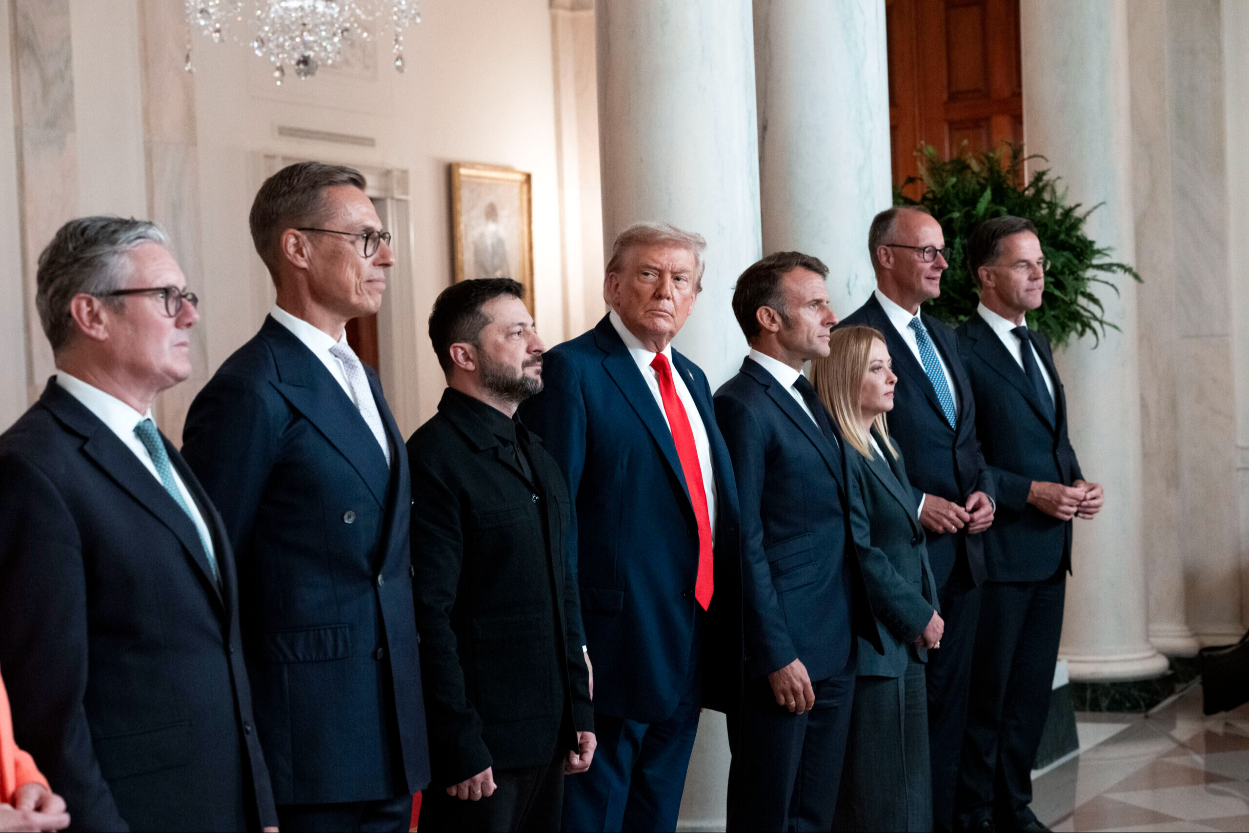 Trump duyurdu: Avrupa liderleri Ukrayna için Washington’a akın edecek! Trump duyurdu: Avrupa liderleri Ukrayna için Washington’a akın edecek! - 1. Resim