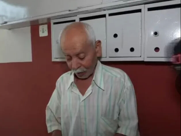 İşte Balçova'da iki polisi şehit eden katilin odası! Dedesi gözyaşlarıyla anlattı: Ben bittim İzmir'de 2 polisi şehit eden saldırganın dedesi gözyaşlarıyla anlattı!