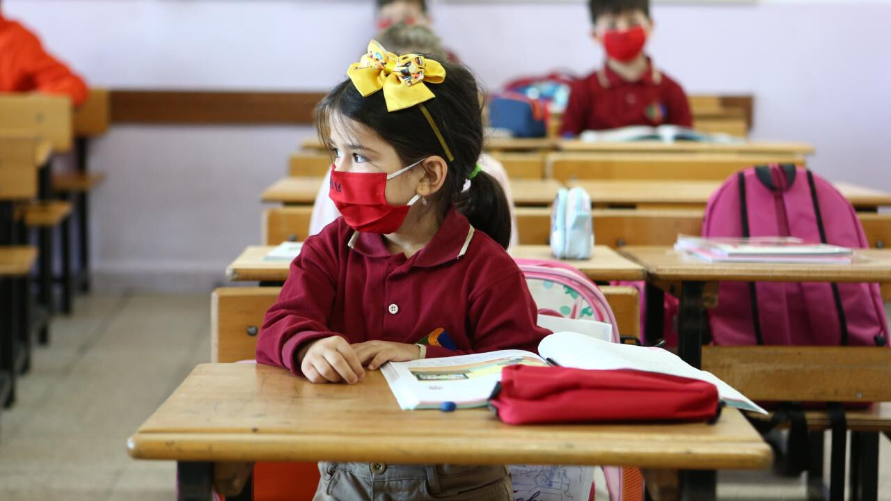 Okullarda ilk hafta yoklama alınır mı, devamsızlık yazılır mı? 8 Eylül'de okullarda eğitim başladı! Okullarda ilk hafta yoklama alınır mı, devamsızlık yazılır mı? 8 Eylül'de okullarda eğitim başladı! - 3. Resim