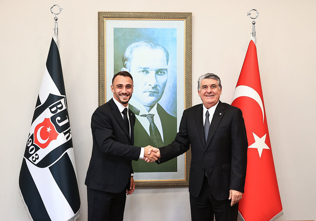 Beşiktaş'ta 11'inci imza! Yeni transfer resmen açıklandı Beşiktaş'ta 11'inci imza! Yeni transfer resmen açıklandı - 2. Resim