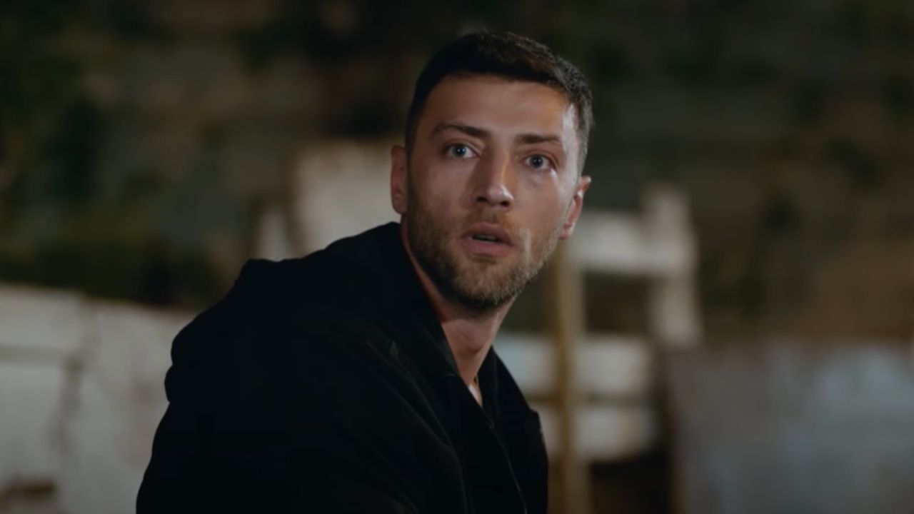 Ceyhun Mengiroğlu kimdir, evli mi? İşte kariyeri ve oynadığı diziler! Ceyhun Mengiroğlu kimdir, evli mi? İşte kariyeri ve oynadığı diziler!
