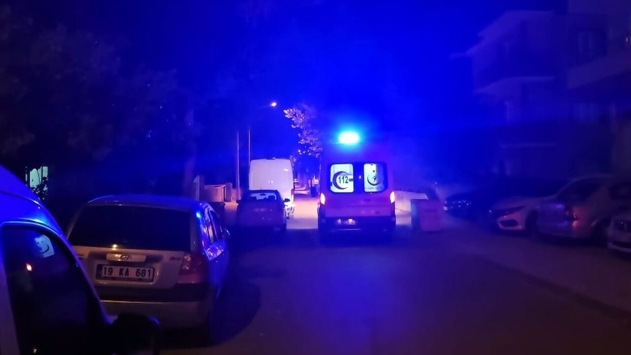 En küçüğü 14 yaşında... Genç kızlar arasında bıçaklı kavga! Hastanelik olanlar var En küçüğü 14 yaşında... Genç kızlar arasında bıçaklı kavga! Hastanelik olanlar var - 1. Resim