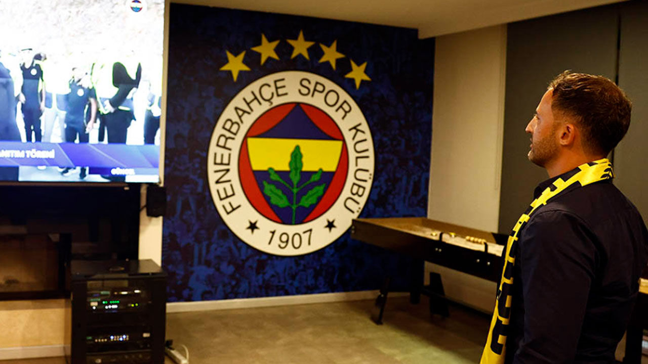 Fenerbahçe'de yeni teknik direktör Domenico Tedesco'nun ilk sözleri: Tüm kulvarlarda maksimumu hedefliyoruz Fenerbahçe'de yeni teknik direktör Domenico Tedesco'nun ilk sözleri: Tüm kulvarlarda maksimumu hedefliyoruz - 3. Resim