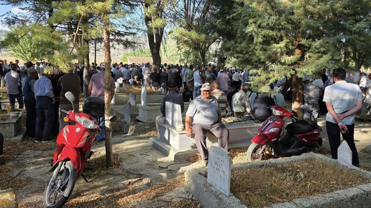 Genç hafız Onur’un acı sonu… Cenazede kahreden gerçek ortaya çıktı Genç hafız Onur’un acı sonu… Cenazede kahreden gerçek ortaya çıktı - 1. Resim