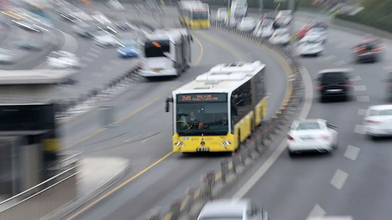 İBB’den toplu taşımaya zam hamlesi! AK Parti’den tepki: "Hemşerilerimize yük bindirmeyin" İBB’den toplu taşımaya zam hamlesi! AK Parti’den tepki: "Hemşerilerimize yük bindirmeyin" - 1. Resim