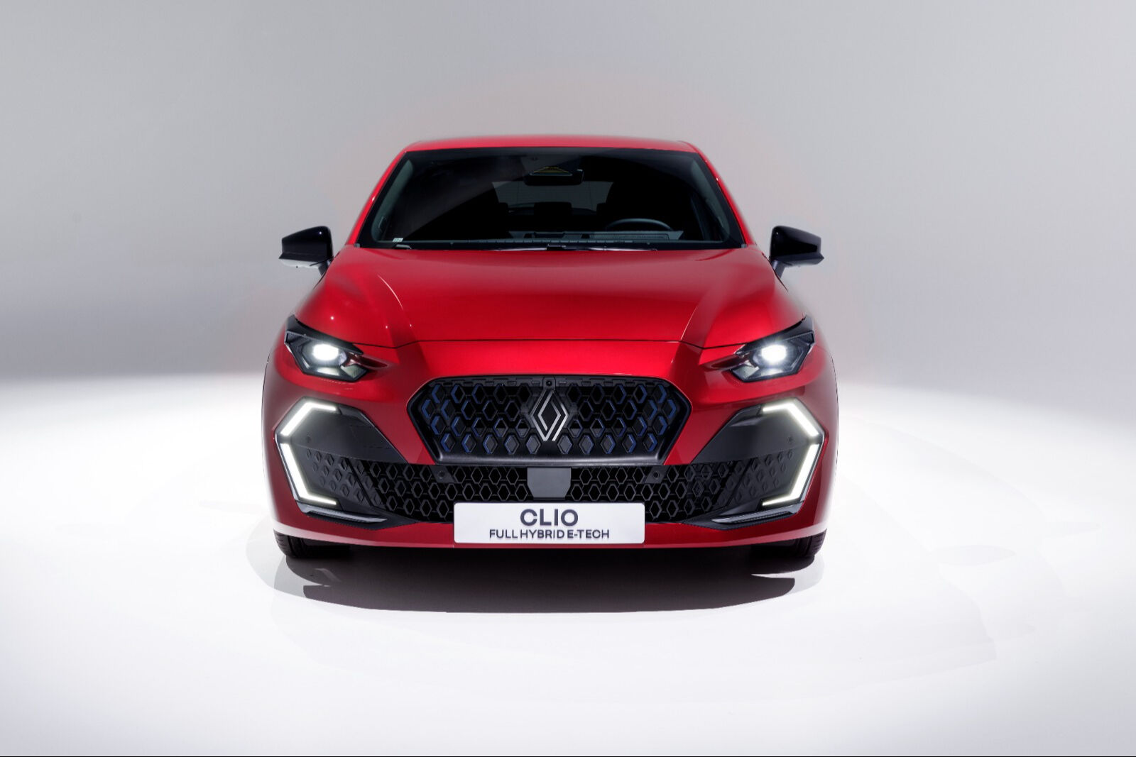 İşte yeni Renault Clio! Türkiye'de üretilecek,45 ülkeye ihraç edilecek İşte yeni Renault Clio! Türkiye'de üretilecek 45 ülkeye ihraç edilecek - 4. Resim