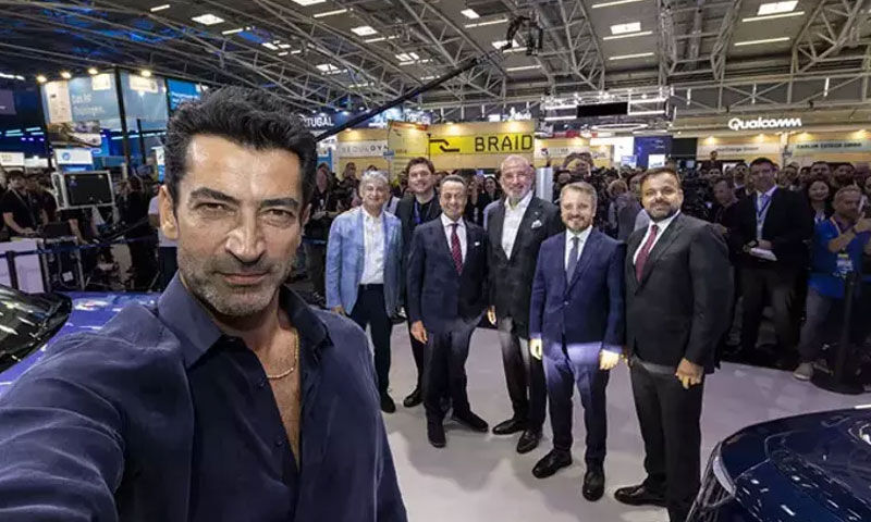 Togg’a Kenan İmirzalıoğlu’ndan tam destek! “Kıvanç duyuyorum” Togg’a Kenan İmirzalıoğlu’ndan tam destek! “Kıvanç duyuyorum” - 1. Resim