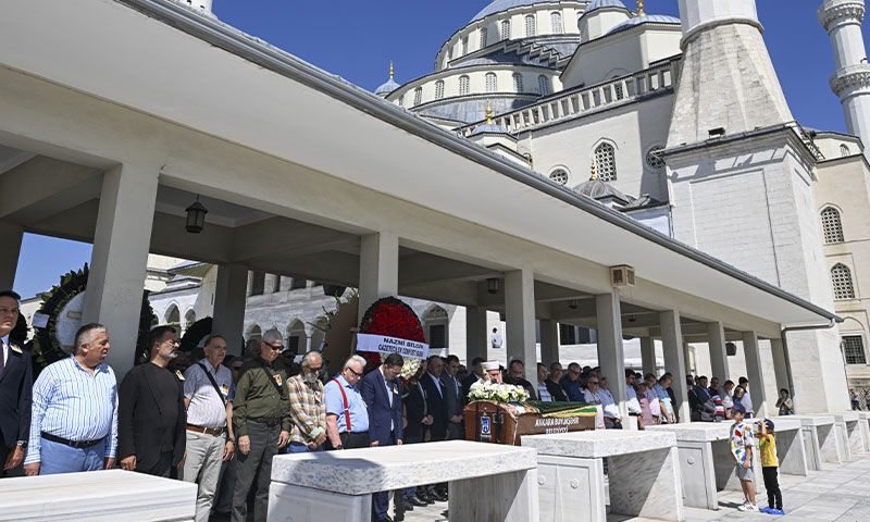 TRT spikeri Gülden Özel’e veda! Ölüm nedeni belli oldu TRT spikeri Gülden Özel’e veda! Ölüm nedeni belli oldu - 3. Resim