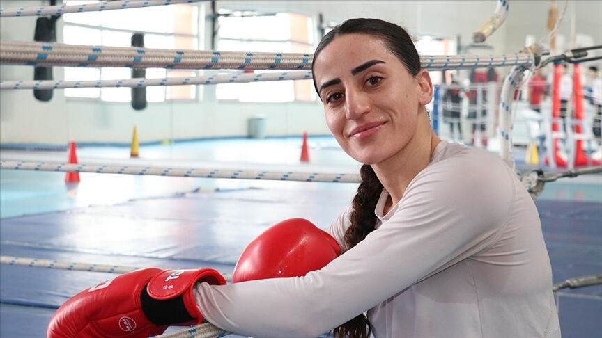 Türk boksör Gizem Özer, Dünya Şampiyonası'ndan elendi! Nedenine kimse inanamadı... Türk boksör Gizem Özer, Dünya Şampiyonası'ndan elendi! Nedenine kimse inanamadı... - 1. Resim