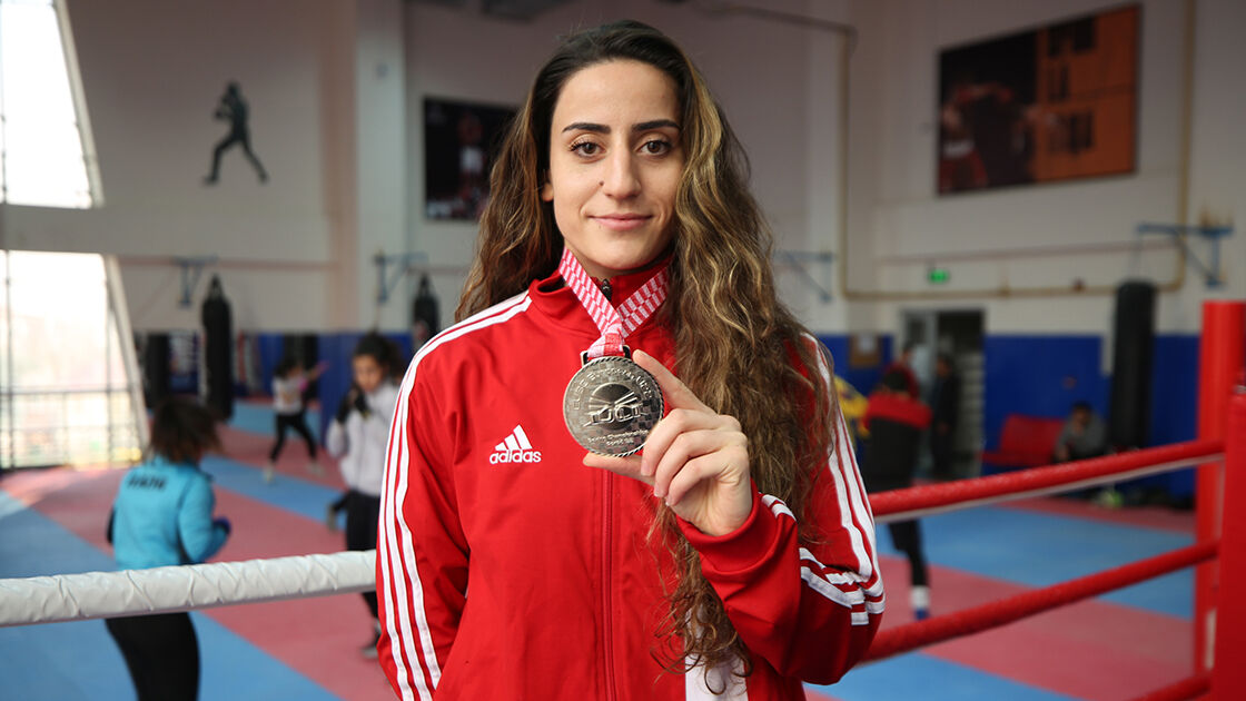 Türk boksör Gizem Özer, Dünya Şampiyonası'ndan elendi! Nedenine kimse inanamadı... Türk boksör Gizem Özer, Dünya Şampiyonası'ndan elendi! Nedenine kimse inanamadı... - 2. Resim