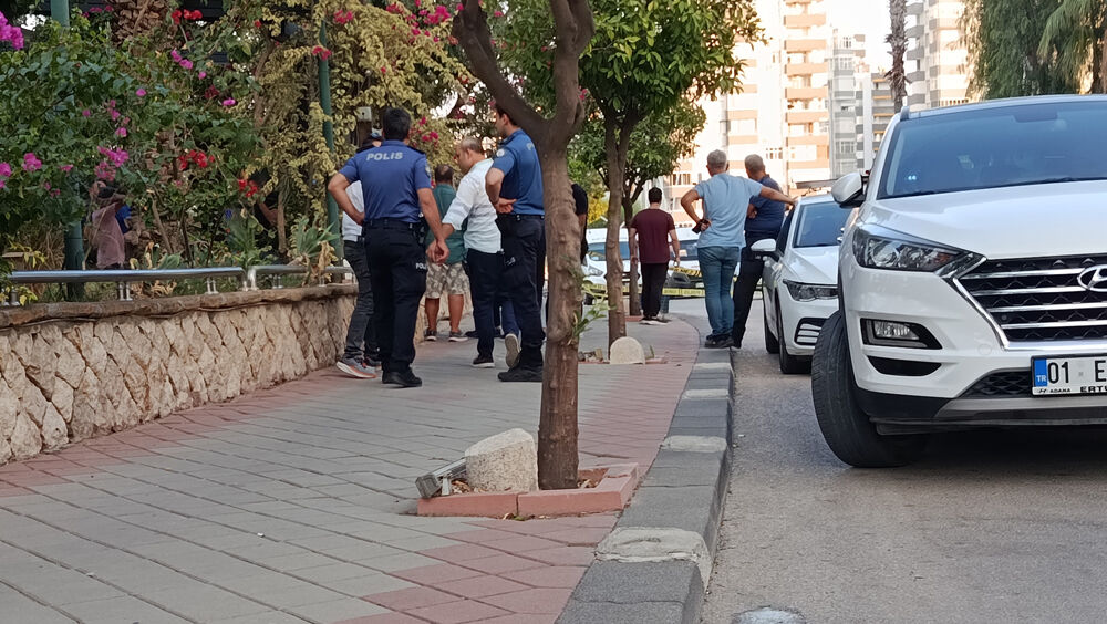 17 yaşındaki genç işe alınmayınca dehşet saçtı 17 yaşındaki genç işe alınmayınca dehşet saçtı - 1. Resim
