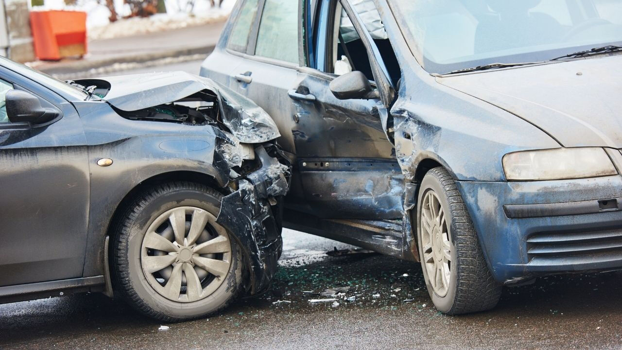 Acının üzerinden vurgun! Trafik kazasından dakikalar sonra arayıp 'vekalet' pazarlığı yapıyorlar Acının üzerinden vurgun! Trafik kazasından dakikalar sonra arayıp 'vekalet' pazarlığı yapıyorlar - 2. Resim