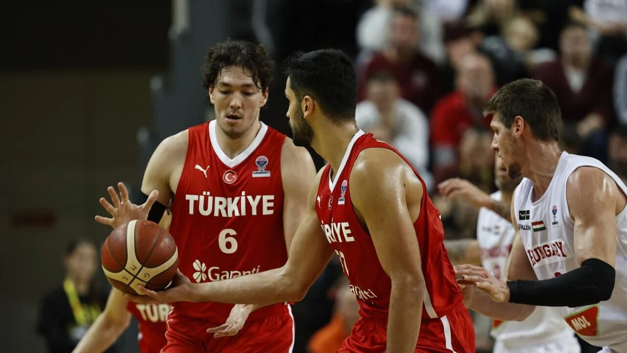 Türkiye Yunanistan basketbol maçı hangi kanalda? Basketbol Milli takım maçı yarı final bu akşam! Basketbol Milli takım maçı ne zaman, hangi kanalda nasıl izlenir? Yunanistan-Türkiye yarı final maçına geri sayım! - 5. Resim