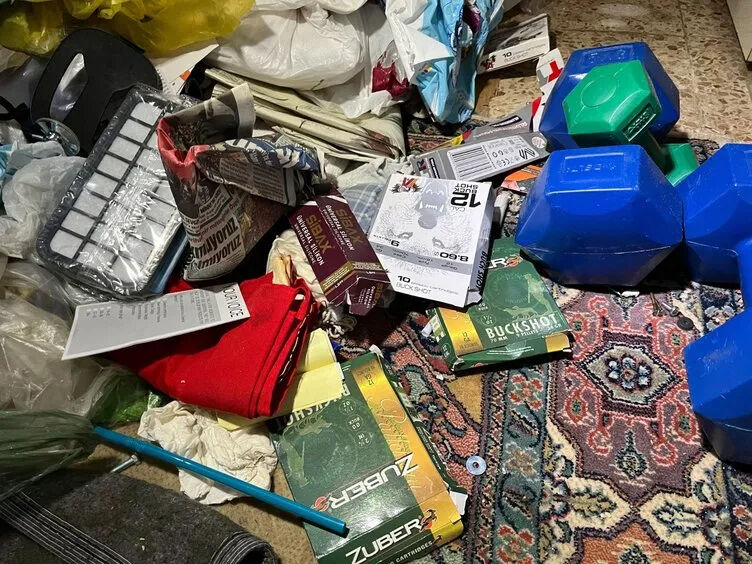 İzmir'deki karakol saldırısının failinin evi cephanelik gibi! 16'lık katil EYP'yi kendi hazırlamış İzmir'deki karakol saldırısının failinin evi cephanelik gibi! 16'lık katil EYP'yi kendi hazırlamış - 4. Resim