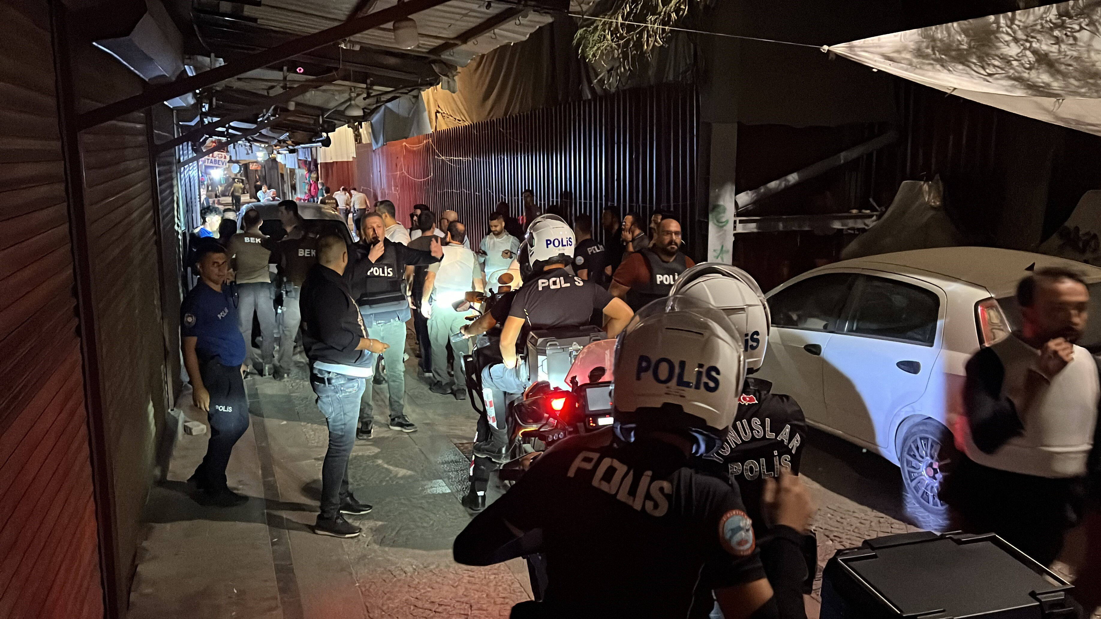 Kahramanmaraş 16 yaşındaki çocuk için teyakkuzda: Tehlikeli ve her yerde aranıyor! Kahramanmaraş 16 yaşındaki çocuk için teyakkuzda: Tehlikeli ve her yerde aranıyor! - 2. Resim
