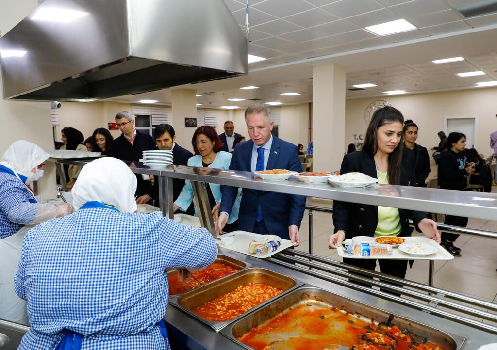 KYK yurtlarında yemek ücretsiz mi? 2025-2026 KYK yemekhane ücret durumu merak ediliyor! KYK yurtlarında yemek ücretsiz mi? 2025-2026 KYK yemekhane ücret durumu merak ediliyor! - 2. Resim