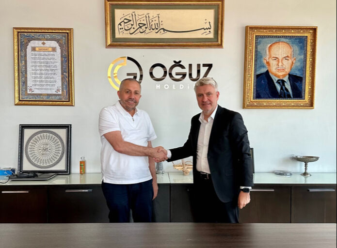 Sakaryaspor ile Sarıyer İçecek’ten anlamlı sponsorluk anlaşması Sakaryaspor ile Sarıyer İçecek’ten anlamlı sponsorluk anlaşması - 1. Resim