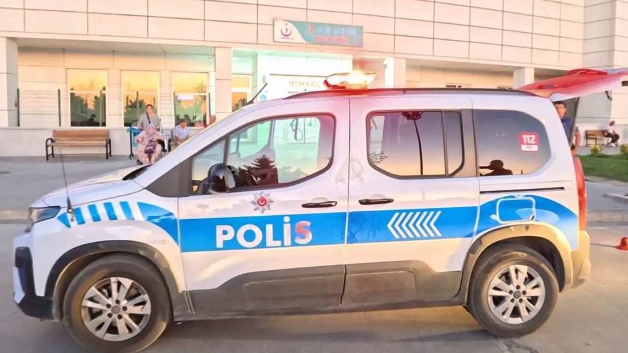 Sanayide "çırak dövme" meselesi kanlı bitti: 3 kişi yaralandı Sanayide "çırak dövme" meselesi kanlı bitti: 3 kişi yaralandı