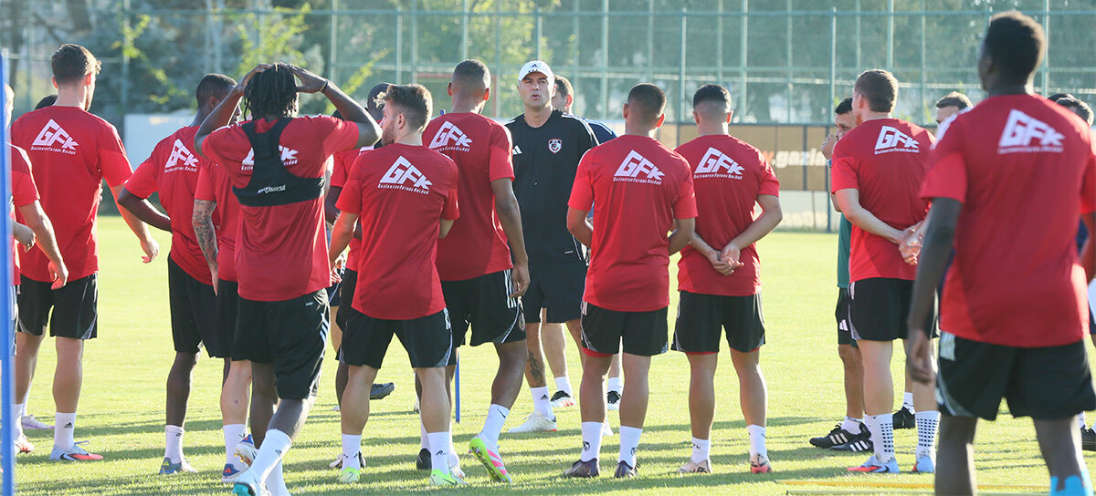 Burak Yılmaz'dan Selçuk İnan açıklaması: Hepsi magazin! Burak Yılmaz'dan Selçuk İnan açıklaması: Hepsi magazin! - 2. Resim