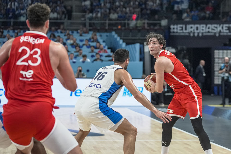 Canlı: Türkiye-Yunanistan maçı (EuroBasket) - 3. Resim