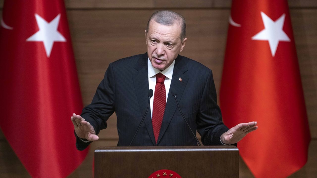 Cumhurbaşkanı Erdoğan&#039;a hakaret eden öğrenciler hakkında karar!