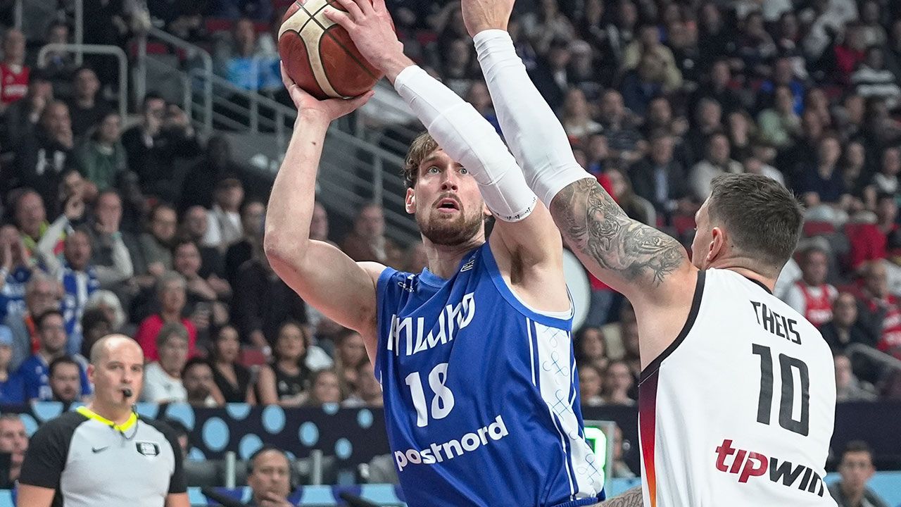 EuroBasket&#039;te ilk finalist belli oldu