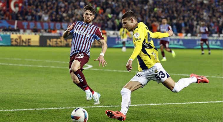 Fenerbahçe-Trabzonspor maçı ne zaman, derbi hangi kanalda canlı yayınlanacak? FB-TS maçını Hakem Ozan Ergün yönetecek! Fenerbahçe-Trabzonspor maçı ne zaman, derbi hangi kanalda canlı yayınlanacak? FB-TS maçını Hakem Ozan Ergün yönetecek! - 5. Resim