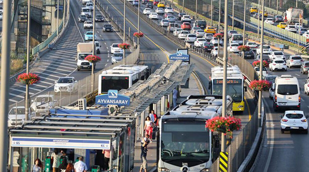 İstanbul toplu taşımaya yüzde 30 zam: Tam bilet, öğrenci bileti ve aylık akbil fiyatları ne kadar olacak? - 2. Resim