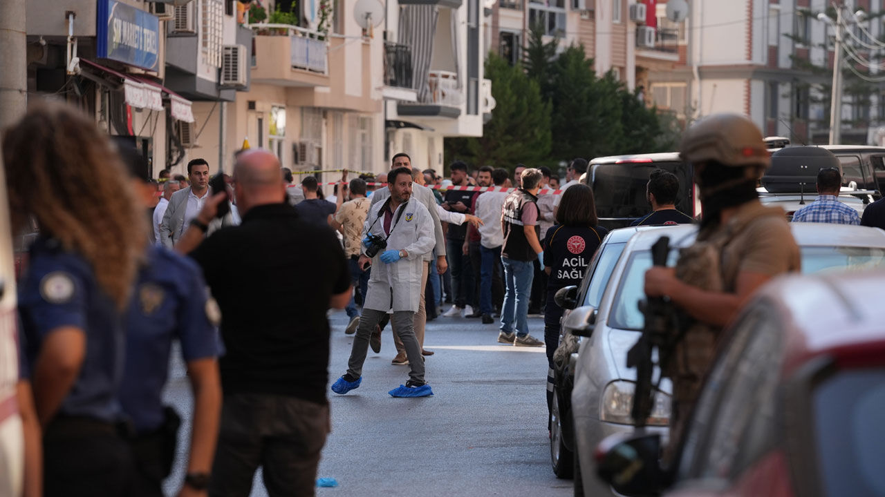 İzmir'de 2 polisi şehit eden katil o günü bilerek seçmiş! Dikkat çeken DEAŞ detayı İzmir'de 2 polisi şehit eden katil o günü bilerek seçmiş! Dikkat çeken DEAŞ detayı - 1. Resim