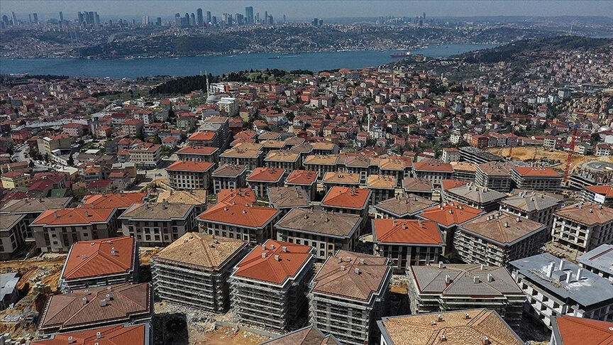 Kısa sürede büyük atılım! 'Yarısı Bizden' İstanbul'da 73 bin konutu dönüştürdü Kısa sürede büyük atılım! 'Yarısı Bizden' İstanbul'da 73 bin konutu dönüştürdü - 1. Resim