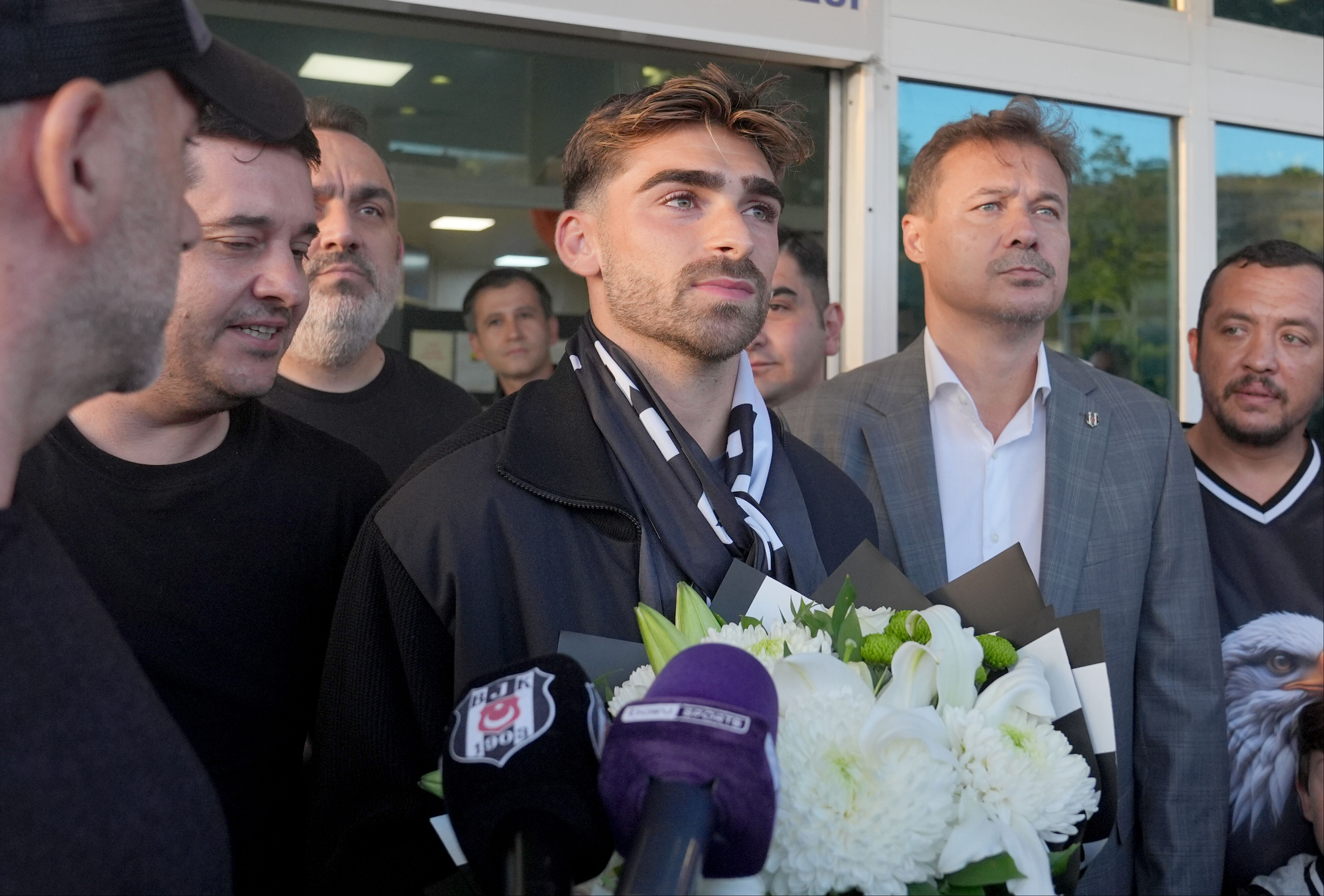 Portekizli yıldız Jota Silva, Beşiktaş için İstanbul'da! İşte ilk sözleri Portekizli yıldız Jota Silva, Beşiktaş için İstanbul'da! İşte ilk sözleri - 1. Resim