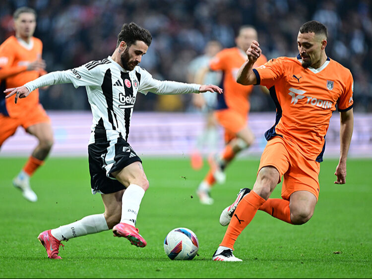 Sergen Yalçın'lı Beşiktaş'ın rakibi Başakşehir: Ligde 35'inci randevu Sergen Yalçın'lı Beşiktaş'ın rakibi Başakşehir: Ligde 35'inci randevu - 2. Resim