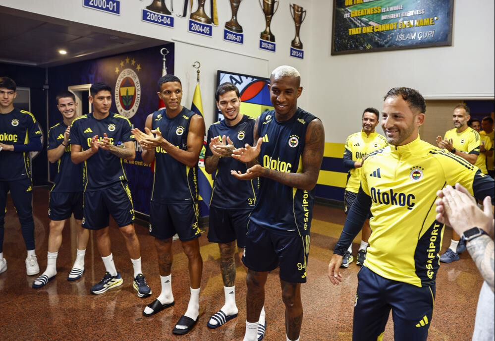 Tedesco için sürpriz kutlama! Doğum günü mesajı dikkat çekti - 3. Resim