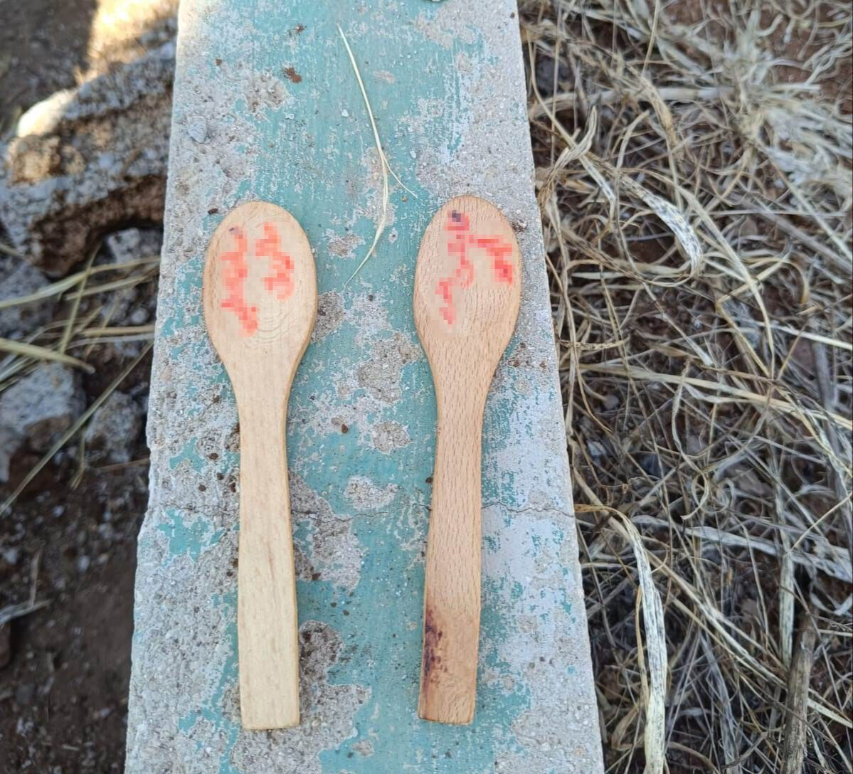 Yüzlerce büyüyü imha ettiler! Mezarlıklarda buldukları ustayı isyan ettirdi Yüzlerce büyüyü imha ettiler! Mezarlıklarda buldukları ustayı isyan ettirdi - 5. Resim