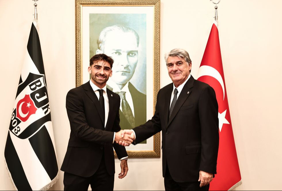 55 farklı ülkeden oyuncu geldi! Beşiktaş'ın 194'üncü yabancı futbolcusu Jota Silva 55 farklı ülkeden oyuncu geldi! Beşiktaş'ın 194'üncü yabancı futbolcusu Jota Silva - 1. Resim