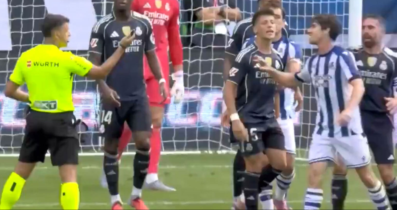 Arda Güler attı, Real Madrid galibiyete uzandı: Milli yıldızı çileden çıkaran hareket Arda Güler attı, Real Madrid galibiyete uzandı: Milli yıldızı çileden çıkaran hareket - 2. Resim