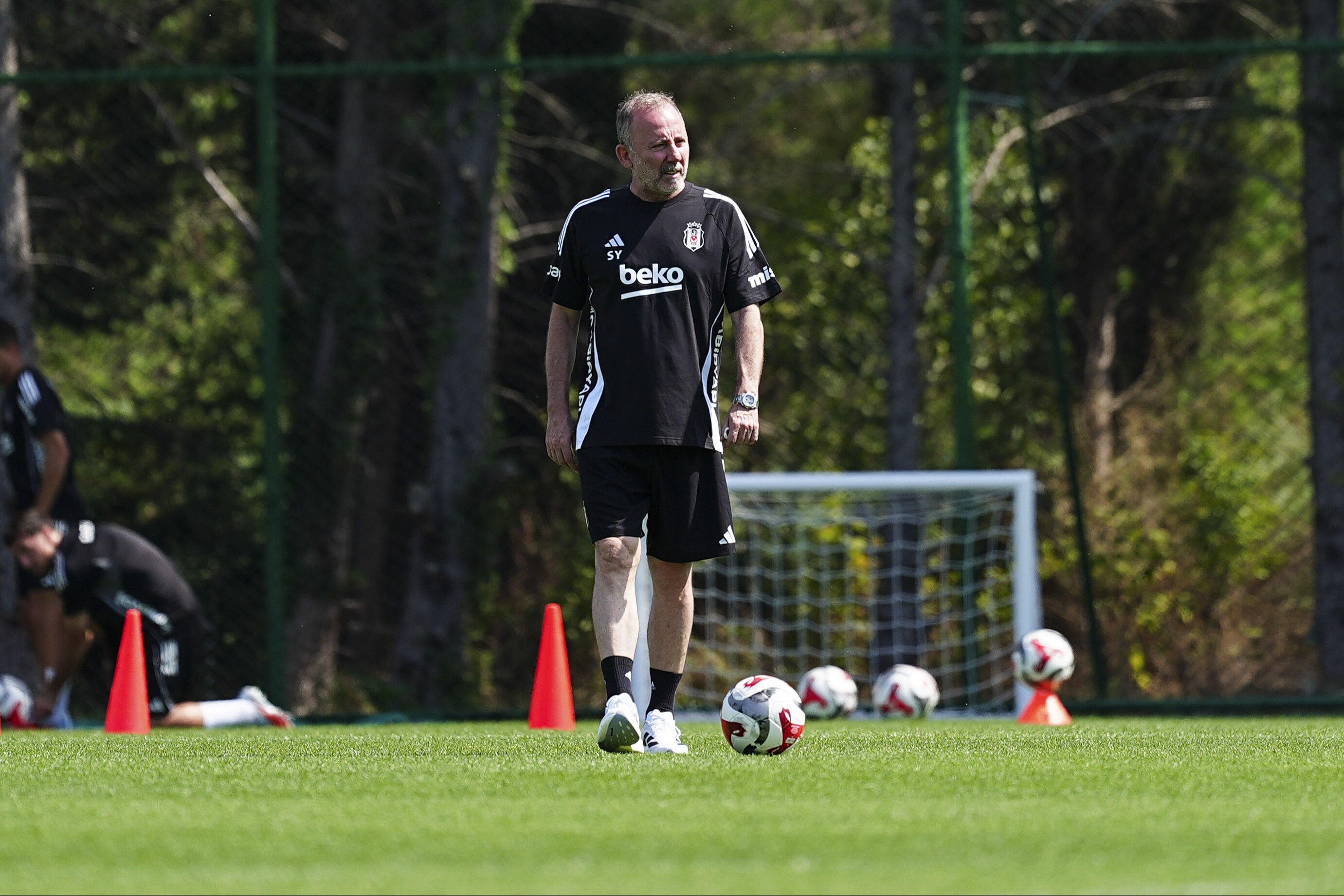 Beşiktaş'ta Sergen Yalçın, Başakşehir 11'ini belirledi: Yeni transfer kadroda Beşiktaş'ta Sergen Yalçın, Başakşehir 11'ini belirledi: Yeni transfer kadroda - 1. Resim