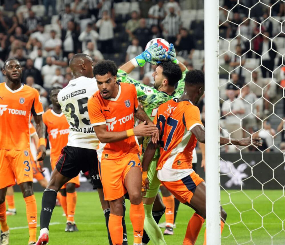 Canlı: Beşiktaş - Başakşehir maçı - 2. Resim