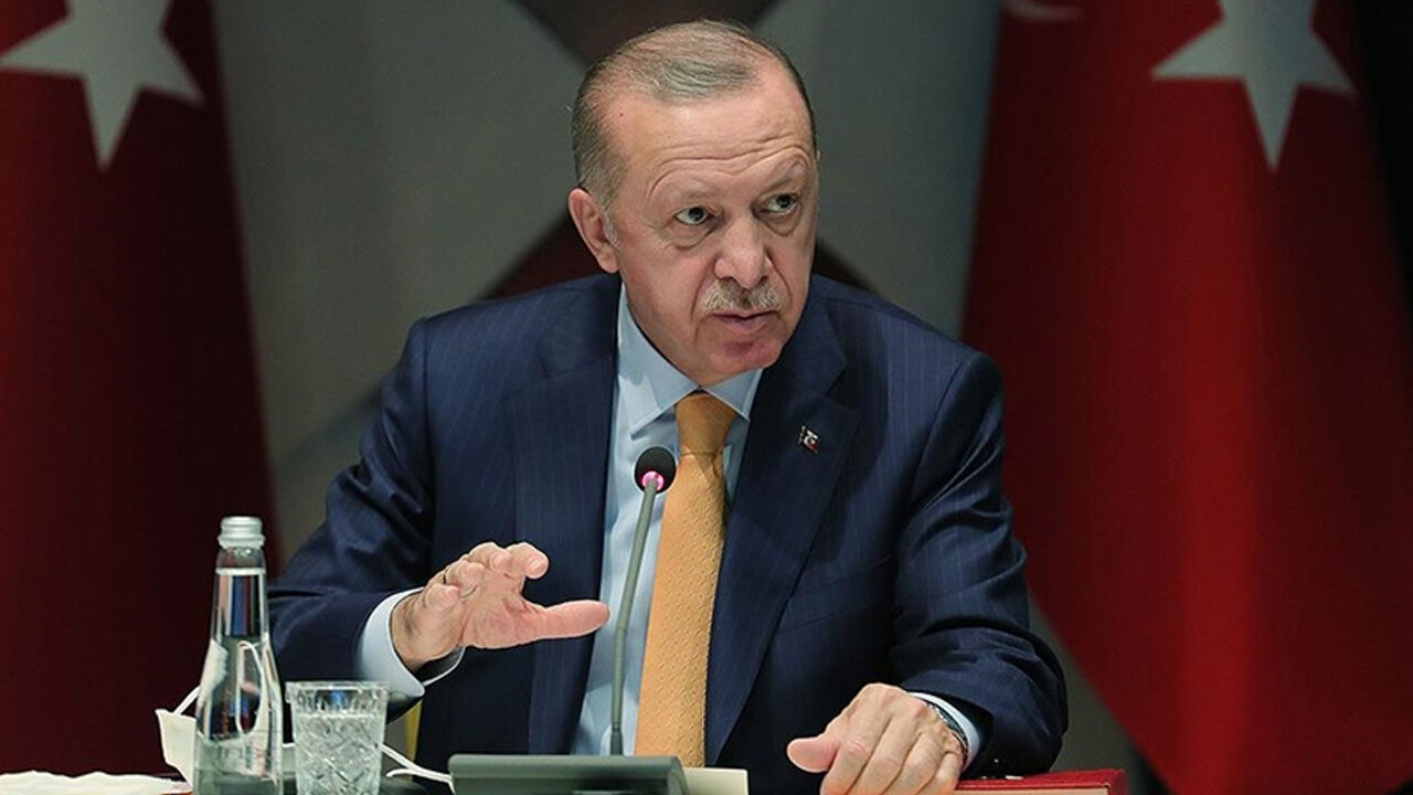 Erdoğan, MKYK'da konuştu! Özlem Vural Gürzel AK Parti'ye geçiyor Erdoğan, AK Parti MKYK'sında konuştu: Çelik Kubbe'nin önemi anlaşıldı - 1. Resim