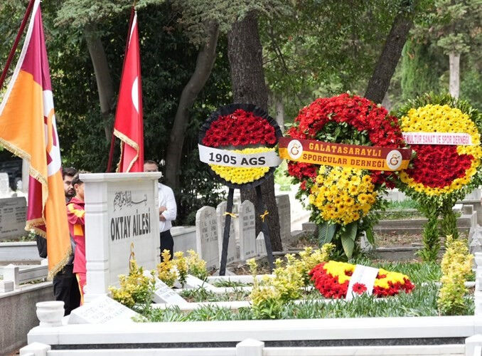 Galatasaray efsanesi kabri başında anıldı: Metin Oktay bizim kralımız Galatasaray efsanesi kabri başında anıldı: Metin Oktay bizim kralımız - 2. Resim