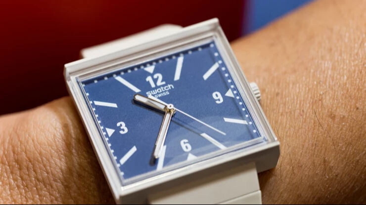 İsviçreli saat üreticisi Swatch'tan Trump'a 'pahalı' gönderme! 3 ve 9 yer değiştirdi, 2 günde tükendi İsviçreli saat üreticisi Swatch'tan Trump'a 'pahalı' gönderme! 3 ve 9 yer değiştirdi, 2 günde tükendi - 1. Resim