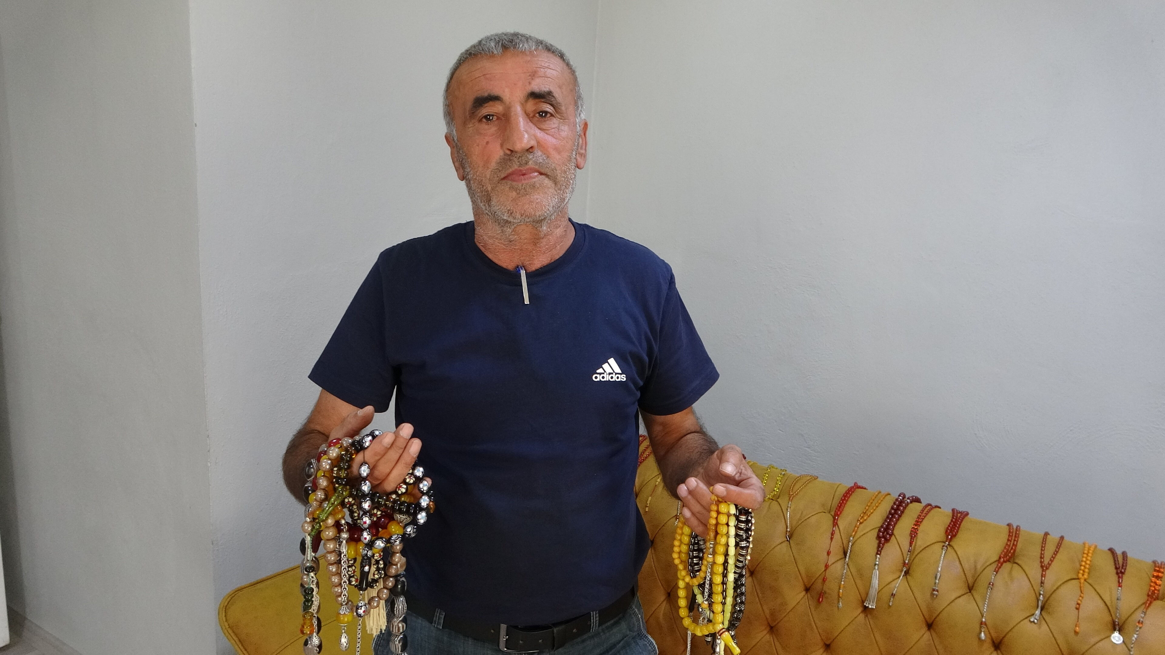 Malatyalı muhtarın 4 milyonluk tespih koleksiyonu! Hepsine gözü gibi bakıyor Malatyalı muhtarın 4 milyonluk tespih koleksiyonu! Hepsine gözü gibi bakıyor - 2. Resim